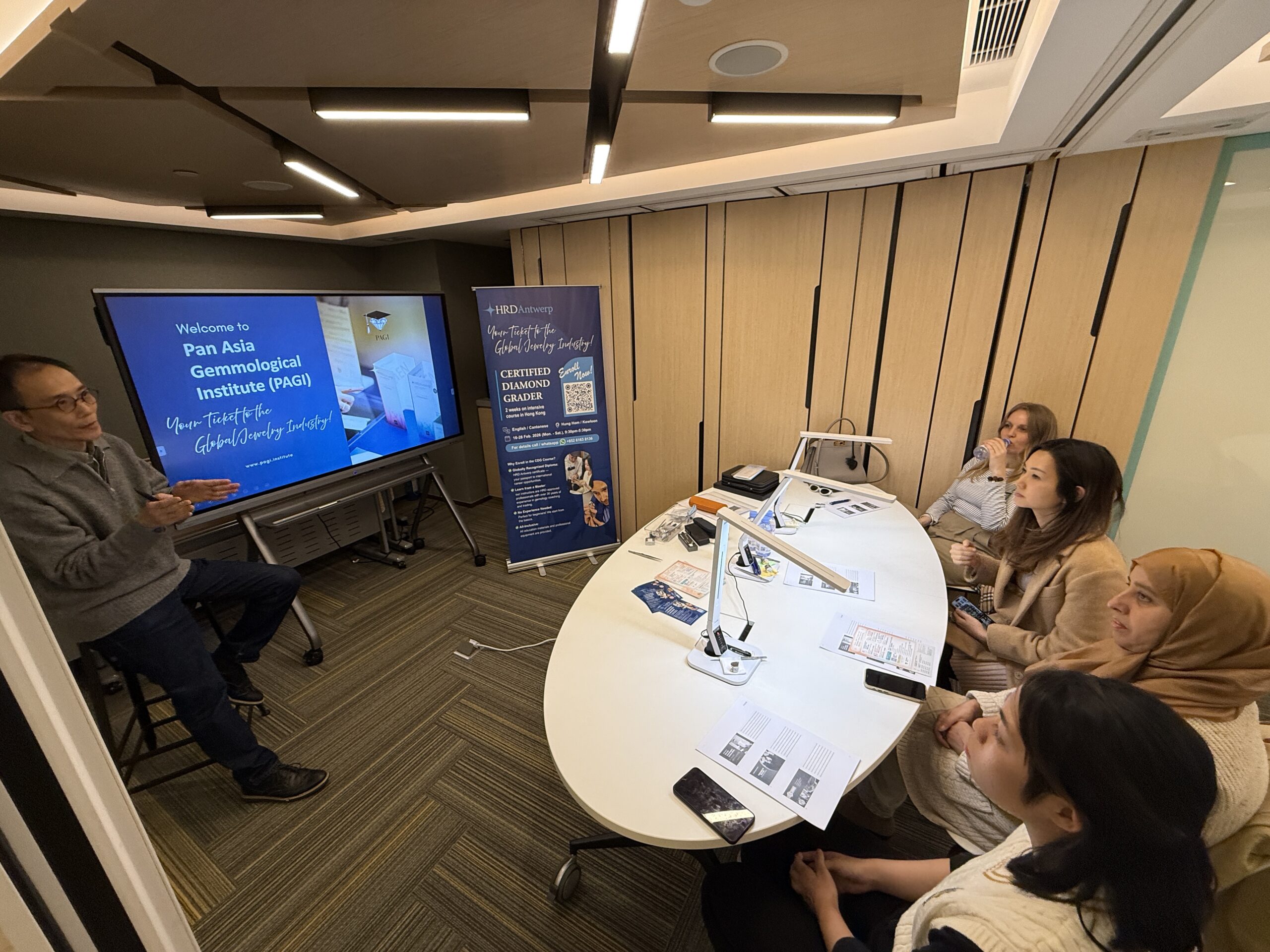 Weekly Diamond Class V.2 | 03.12.2025 (Sold out) - Image 4