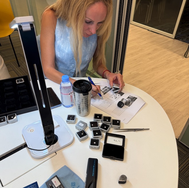 Weekly Diamond Class V.2 | 03.12.2025 (Sold out) - Image 3