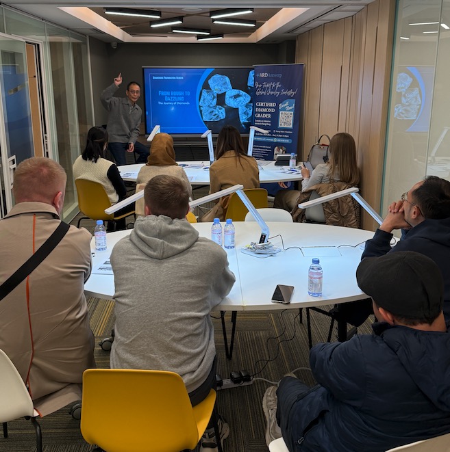 Weekly Diamond Class V.2 | 03.12.2025 (Sold out) - Image 7